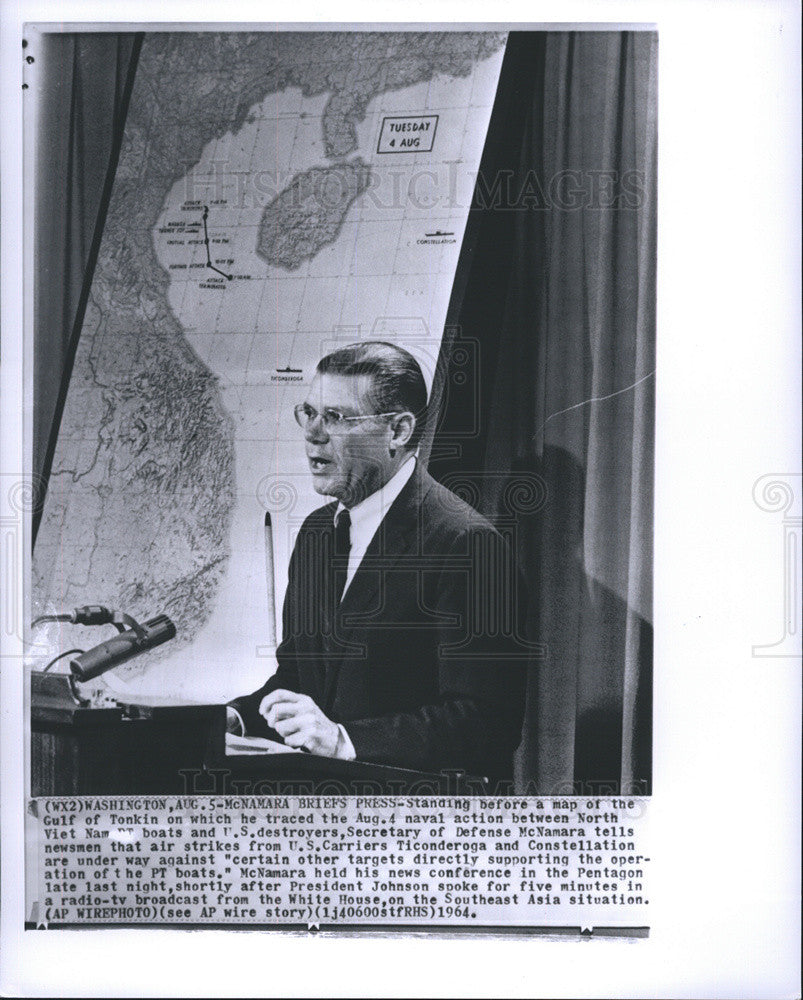 1964 Press Photo Defense Sec Robert McNamara - Historic Images