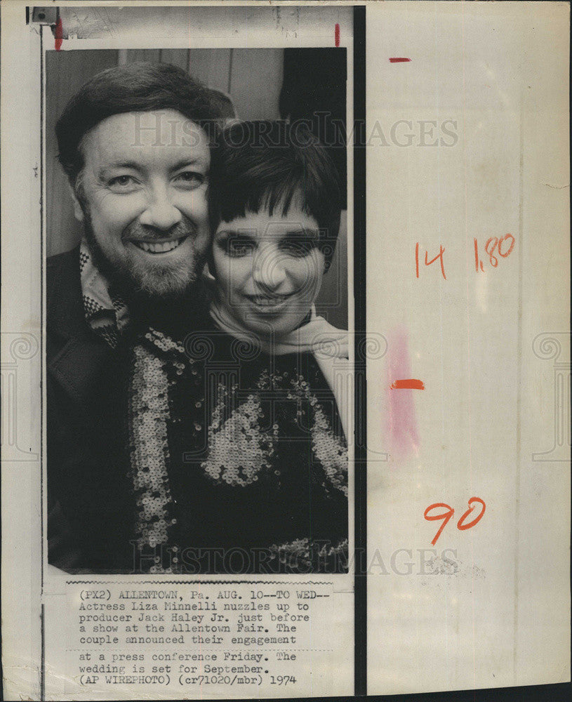 1974 Press Photo Actress Liza Minnelli and Jack Haley Jr - Historic Images