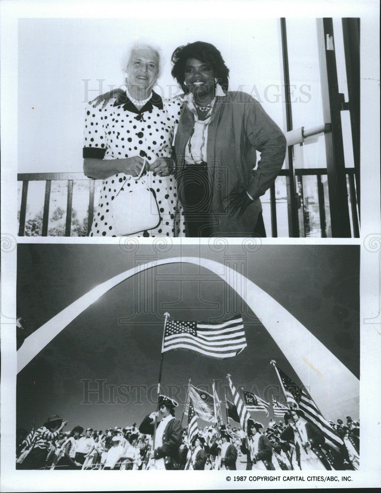 1987 Press Photo Oprah Winfrey Barbara Bush - Historic Images