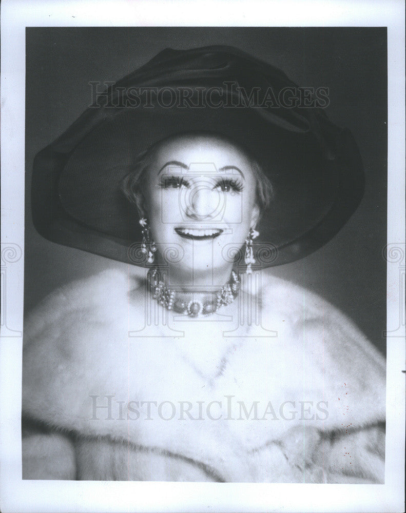 1973 Press Photo Phyllis Diller - Historic Images