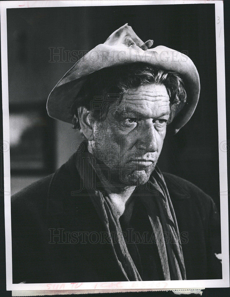 Press Photo Richard Boone Actor in CBS Movie Cimarron Strip - Historic Images