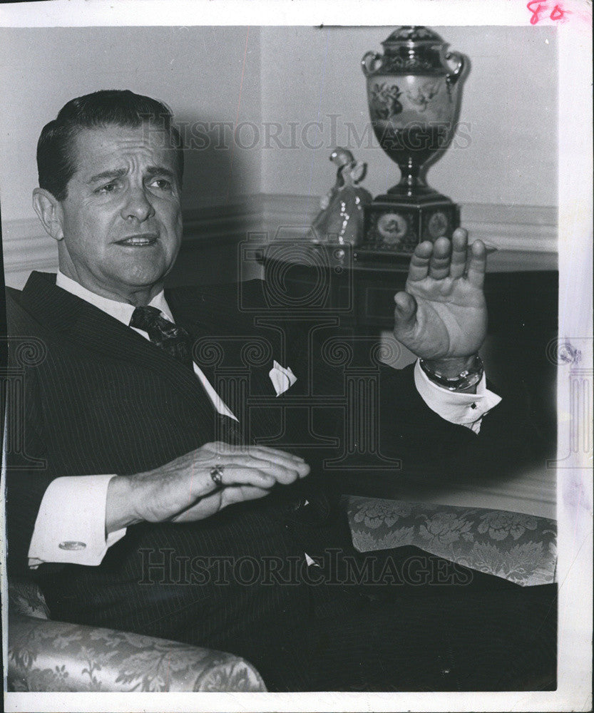 1968 Press Photo Actor Robert Cummings - Historic Images