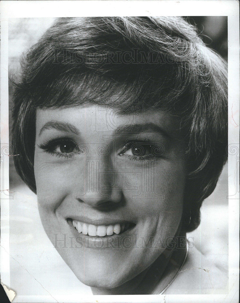 1973 Press Photo Julie Andrews Stars In &quot;The Julie Andrews Hour&quot; - Historic Images