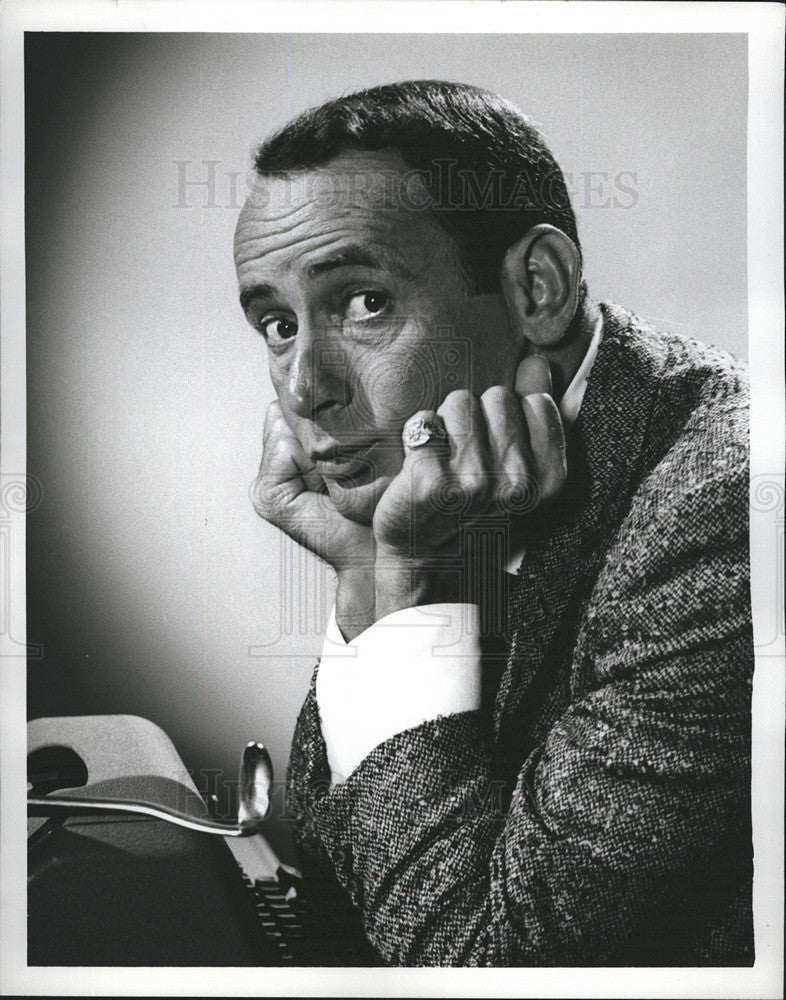 Press Photo Comedian Joey Bishop - Historic Images