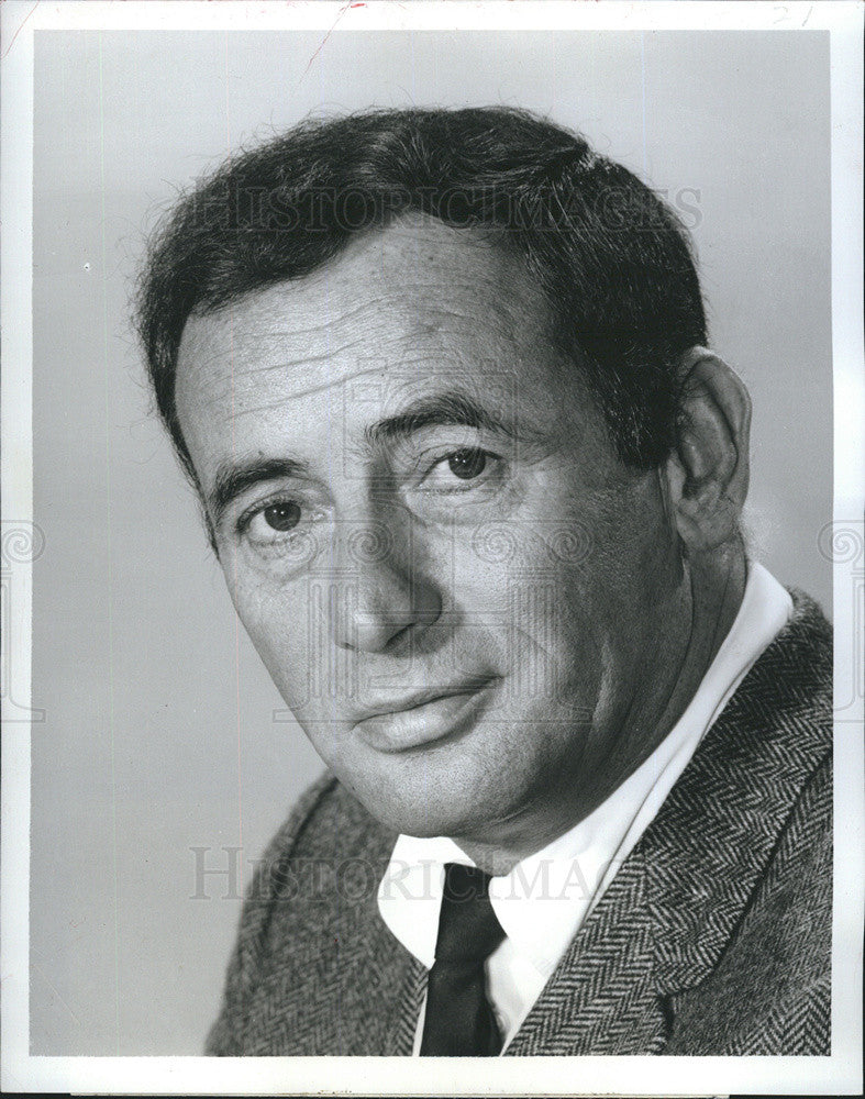 1967 Press Photo Comedian Joey Bishop - Historic Images