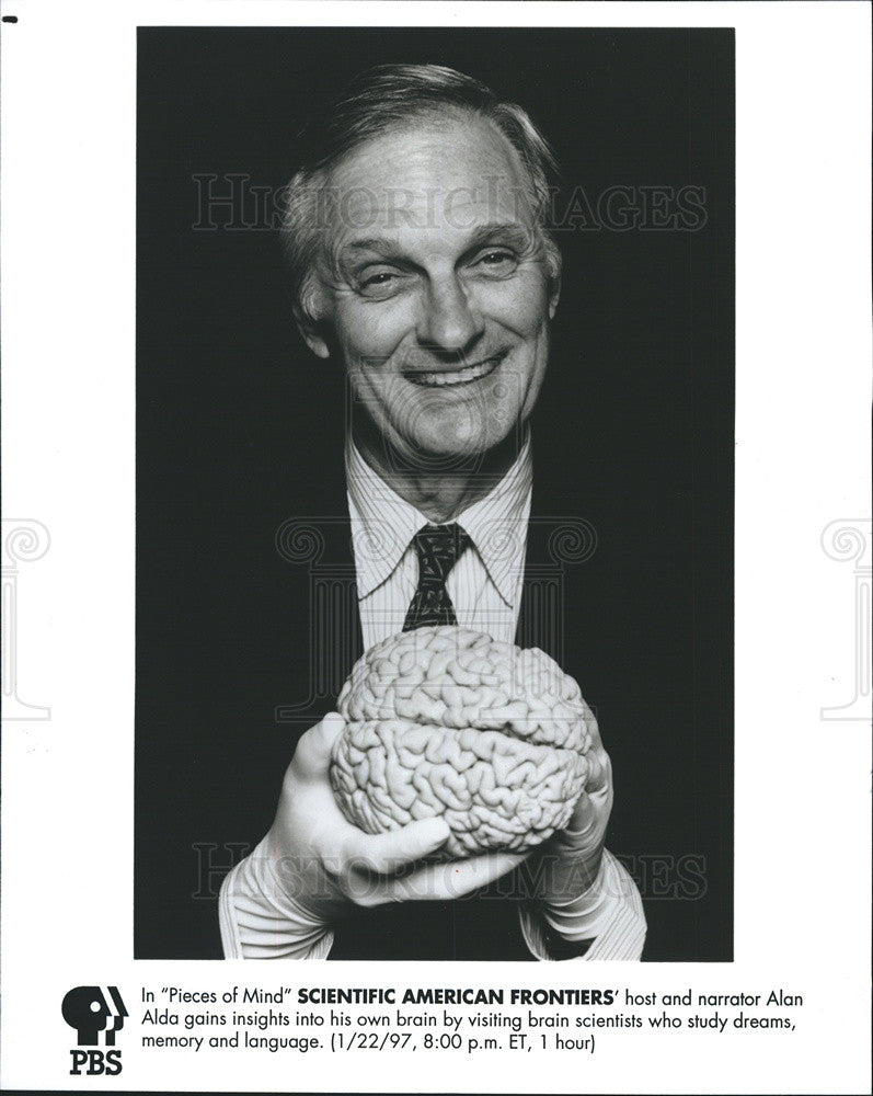 1997 Press Photo Actor/Host Alan Alda - Historic Images