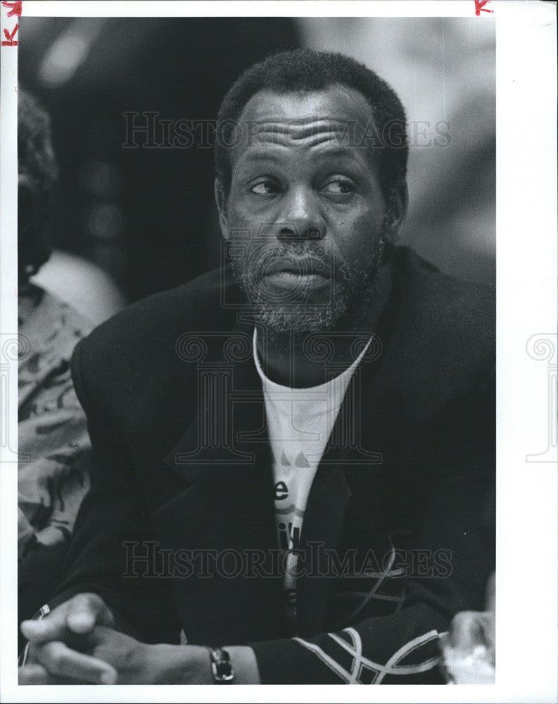 1991 Press Photo NBA Finals Bulls vs Lakers Danny Glover Attending - Historic Images