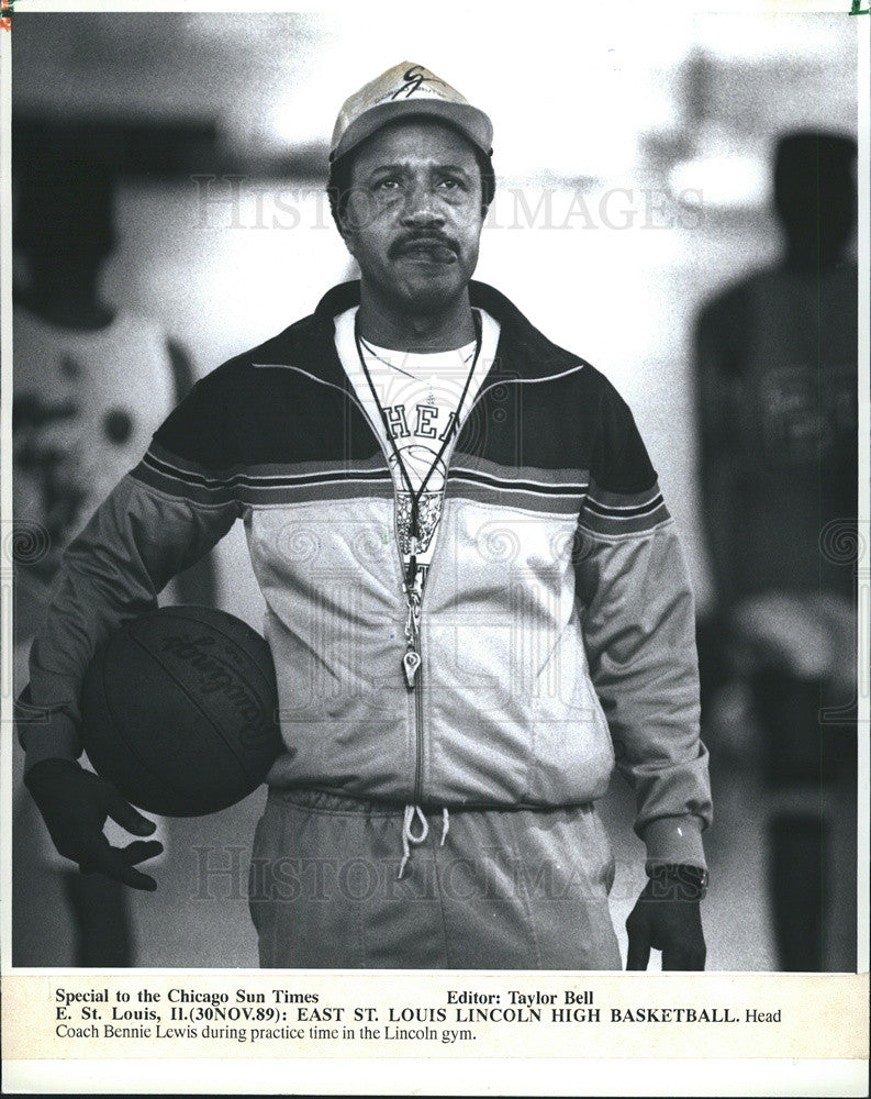 Press Photo Coach Bennie Lewis of E Lincoln HS Basketball - Historic Images