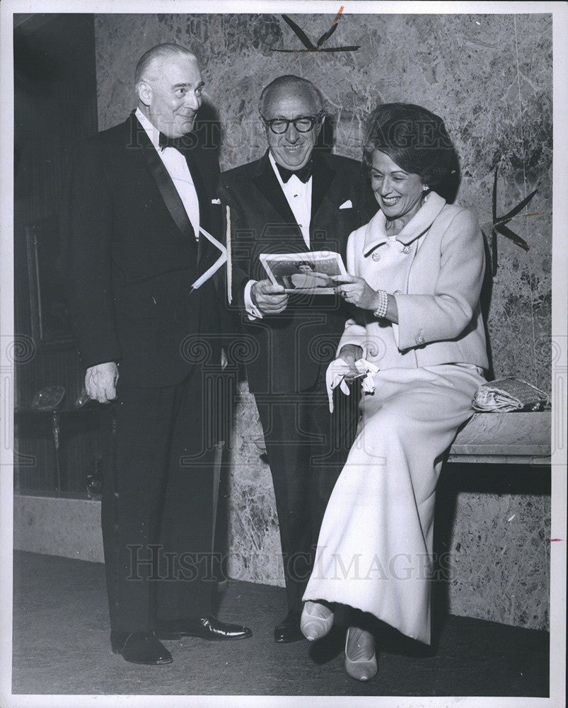 1965 Press Photo Mr And Mrs Aaron Gershenson - Historic Images