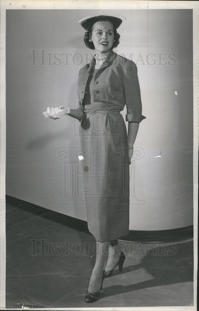 1952 Press Photo Mrs. Donald C. Campbell Wool Costume Fashion style - Historic Images