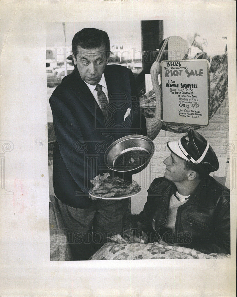 1960 Press Photo Comedian Morey Amsterdam - Historic Images