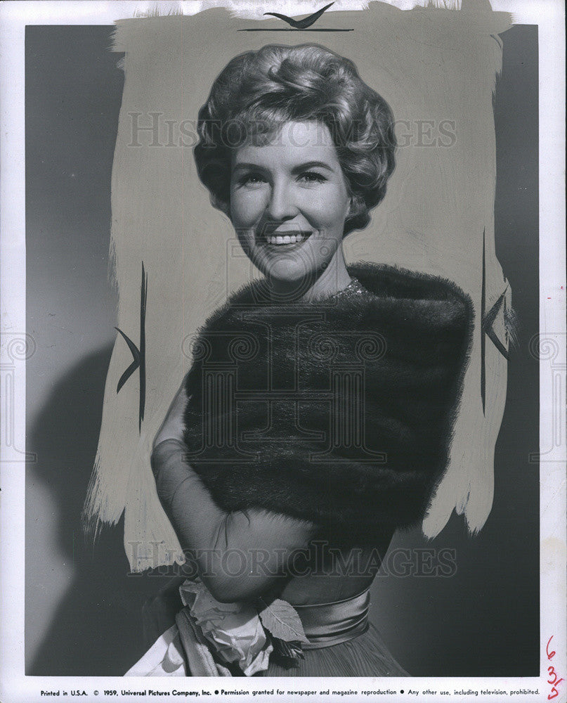 1959 Press Photo Julia Meade ANY WAY THE WIND BLOWS - Historic Images