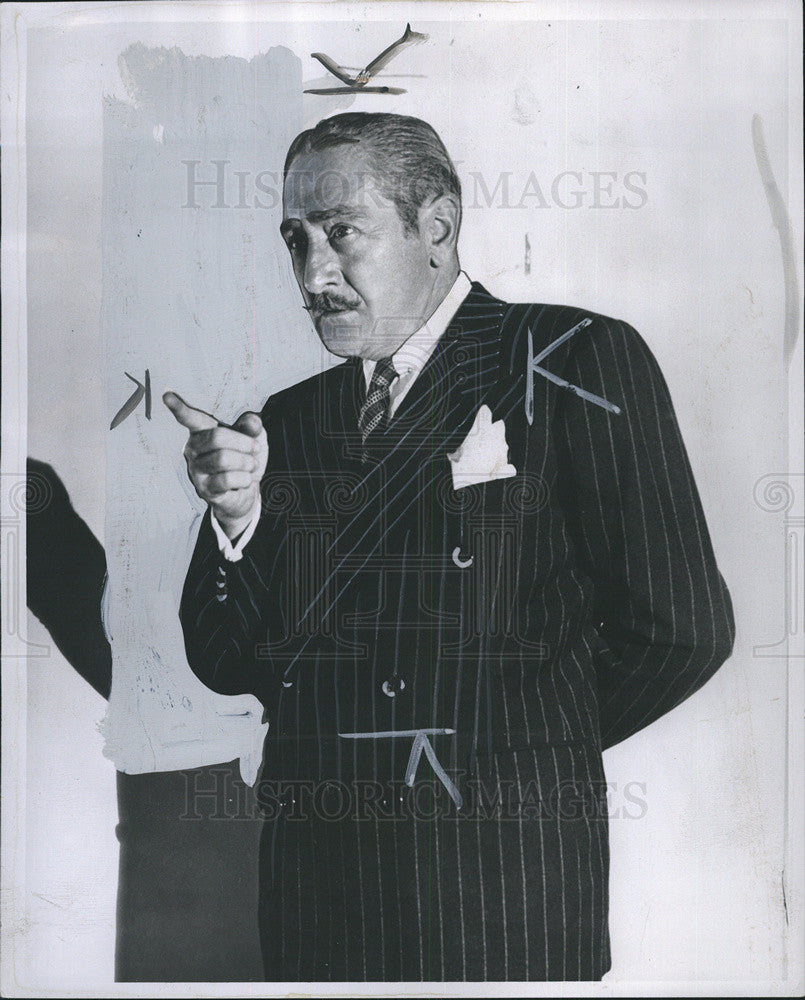 1947 Press Photo Adolphe Menjou - Historic Images