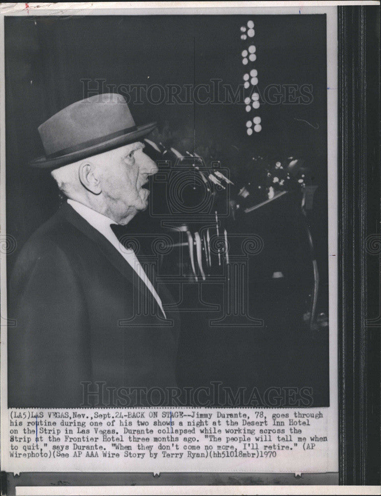 1970 Press Photo Comedian Jimmy Durante Rehearses Desert Inn Hotel Performance - Historic Images