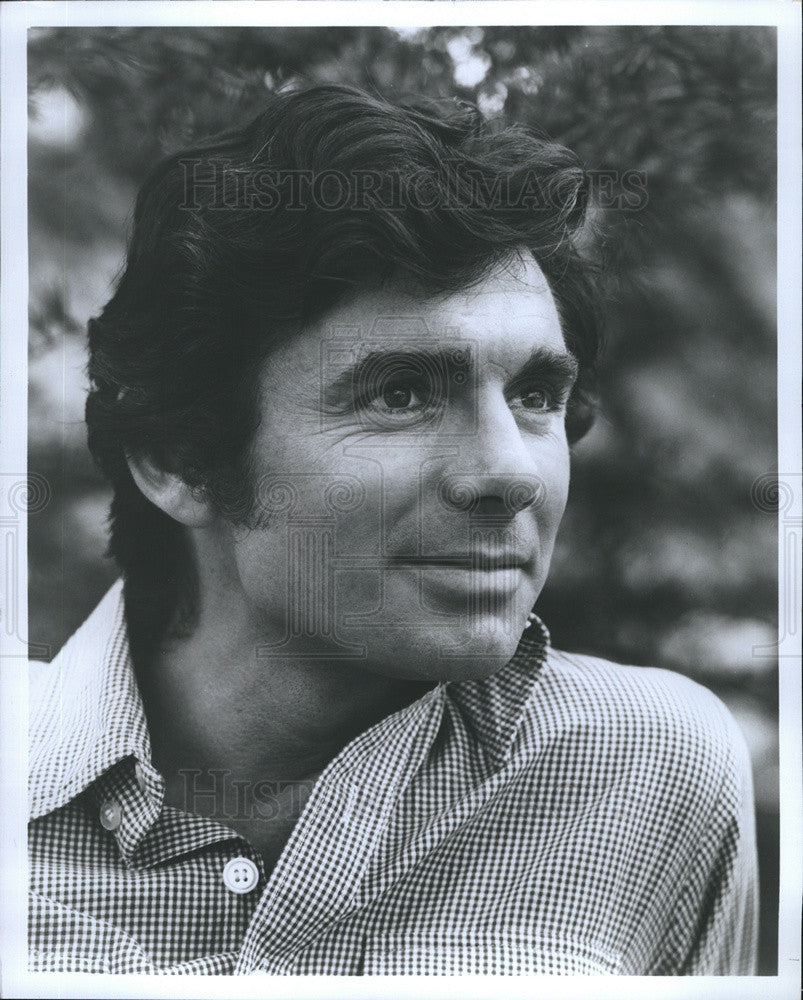 Press Photo David Birney in &quot;Bridget Loves Bernie&quot; - Historic Images