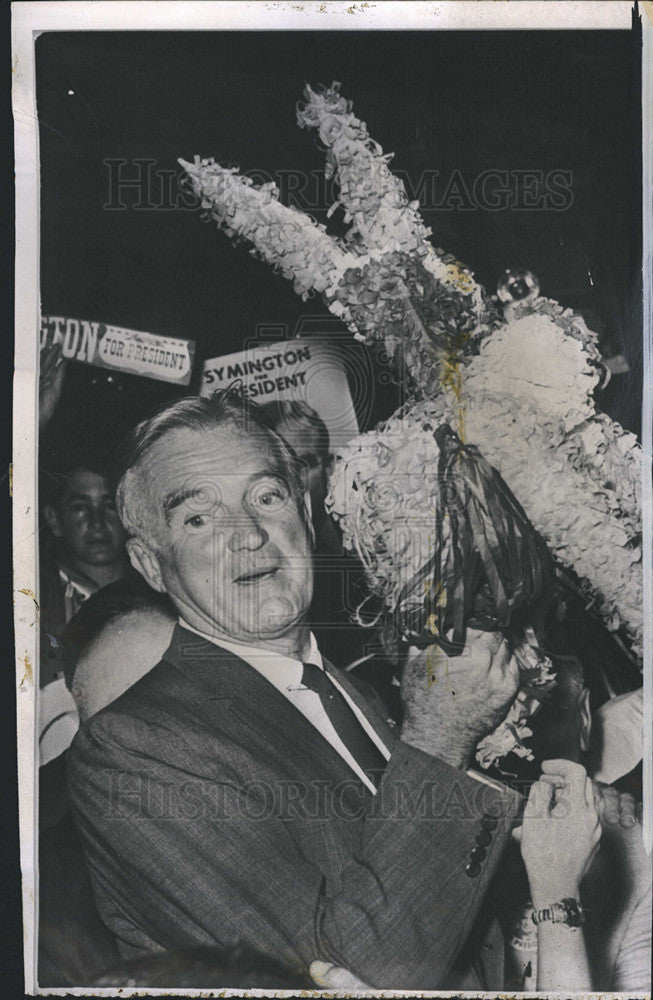 1960 Press Photo Missouri Senator Stuart Symington Democratic Paper Donkey - Historic Images