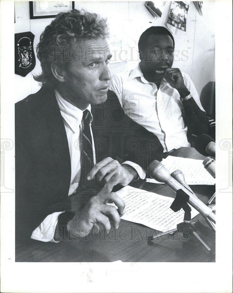 Press Photo Joe Kennedy, Marvin Martins, Press Conference - Historic Images