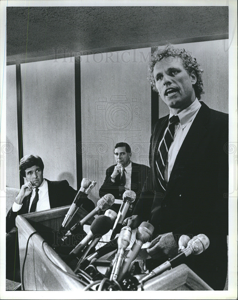 1987 Press Photo Congressman Joseph Kennedy, Sen John Kerry, David Davis - Historic Images