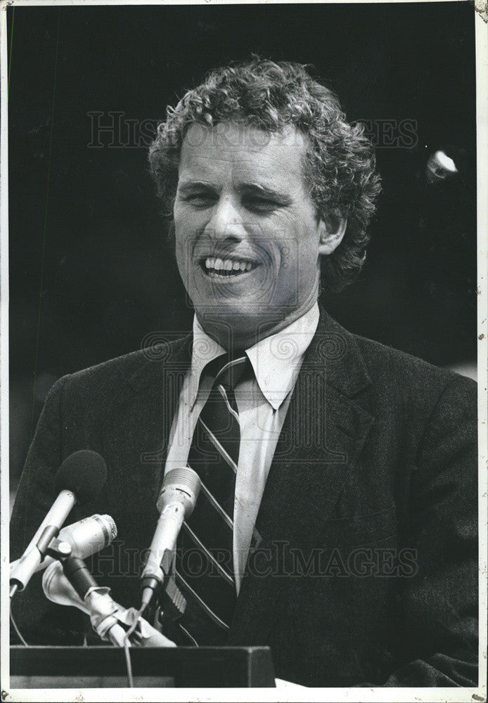 1987 Press Photo Joe Kennedy II Speaking Rose Kennedy Park Dedication Ceremony - Historic Images