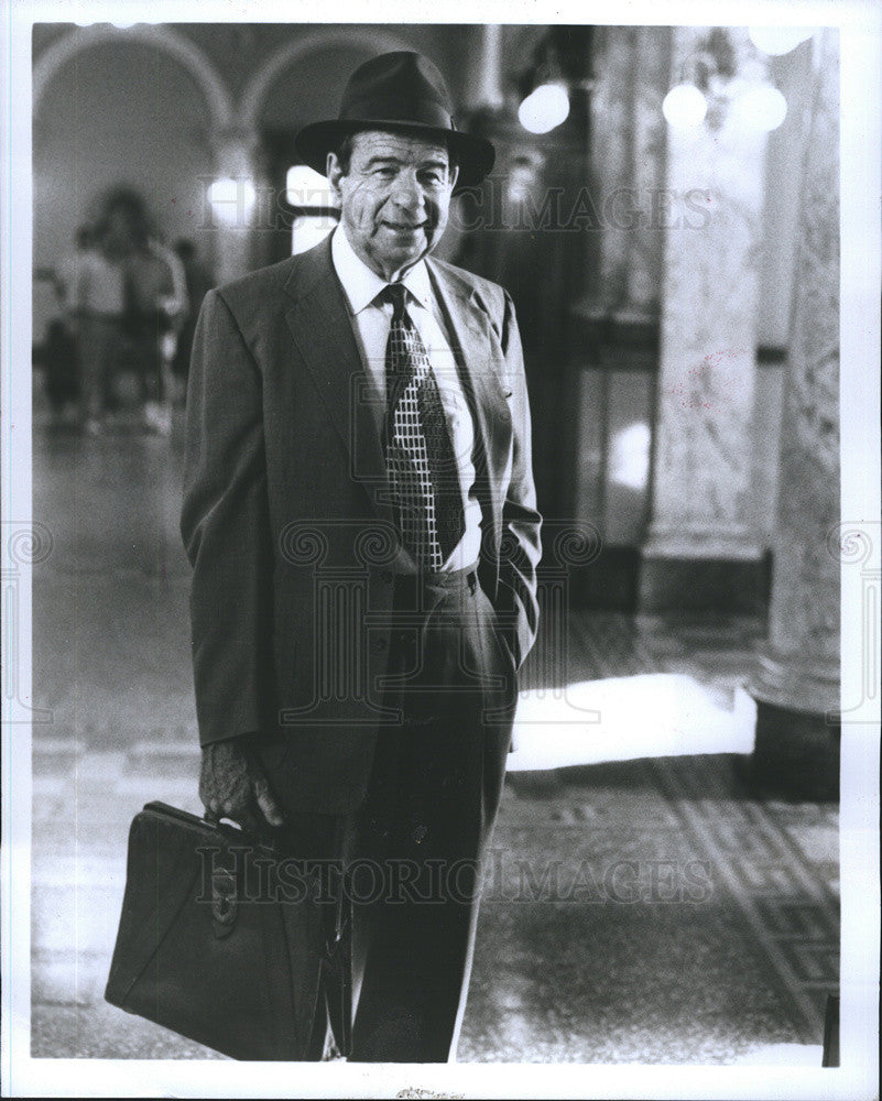 1990 Press Photo Actor Walter Matthau &quot;The Incident&quot; CBS TV Movie Attorney - Historic Images