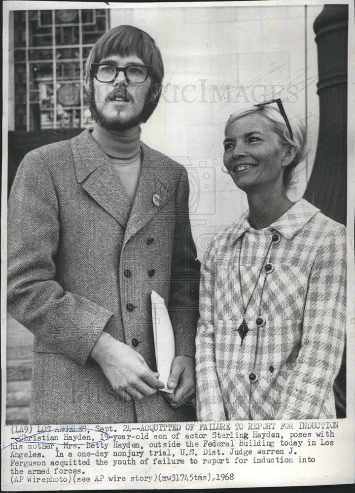 1968 Press Photo Christian Hayden,Acquitted of failure to report for Induction. - Historic Images