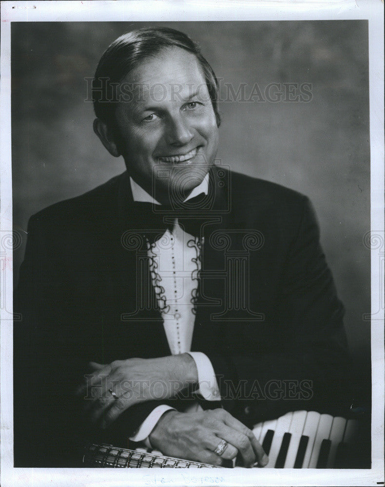 1974 Press Photo Singer Stan Boresson - Historic Images