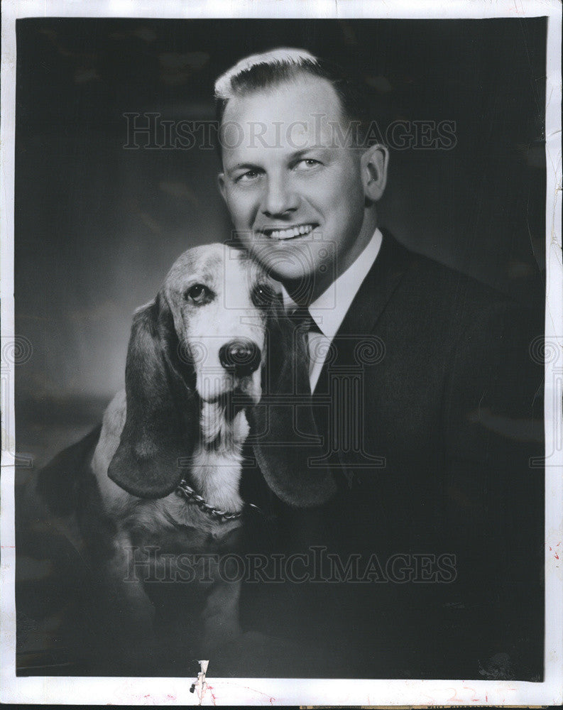 1957 Press Photo of Actor Stan Boreson with his sidekick Dog. - Historic Images