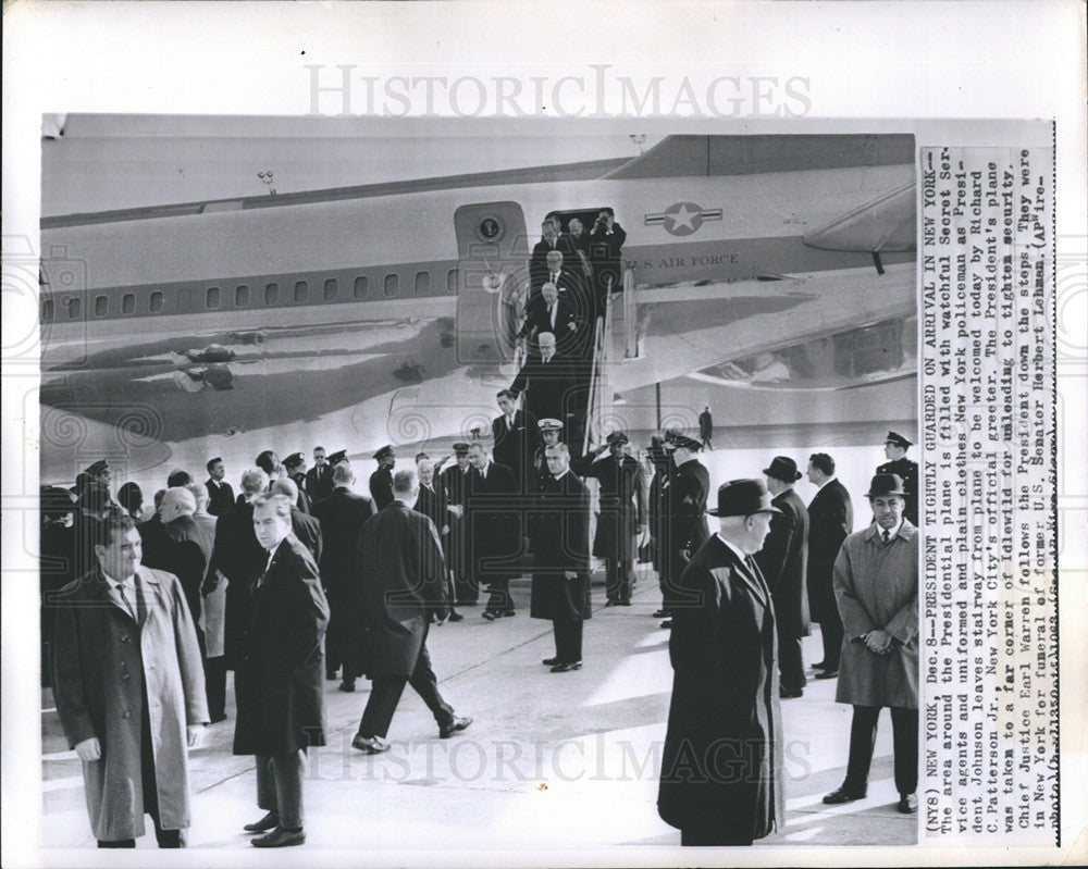 1963 Press Photo Pres. Johnson is greeted Richard C. Patterson in NY - Historic Images