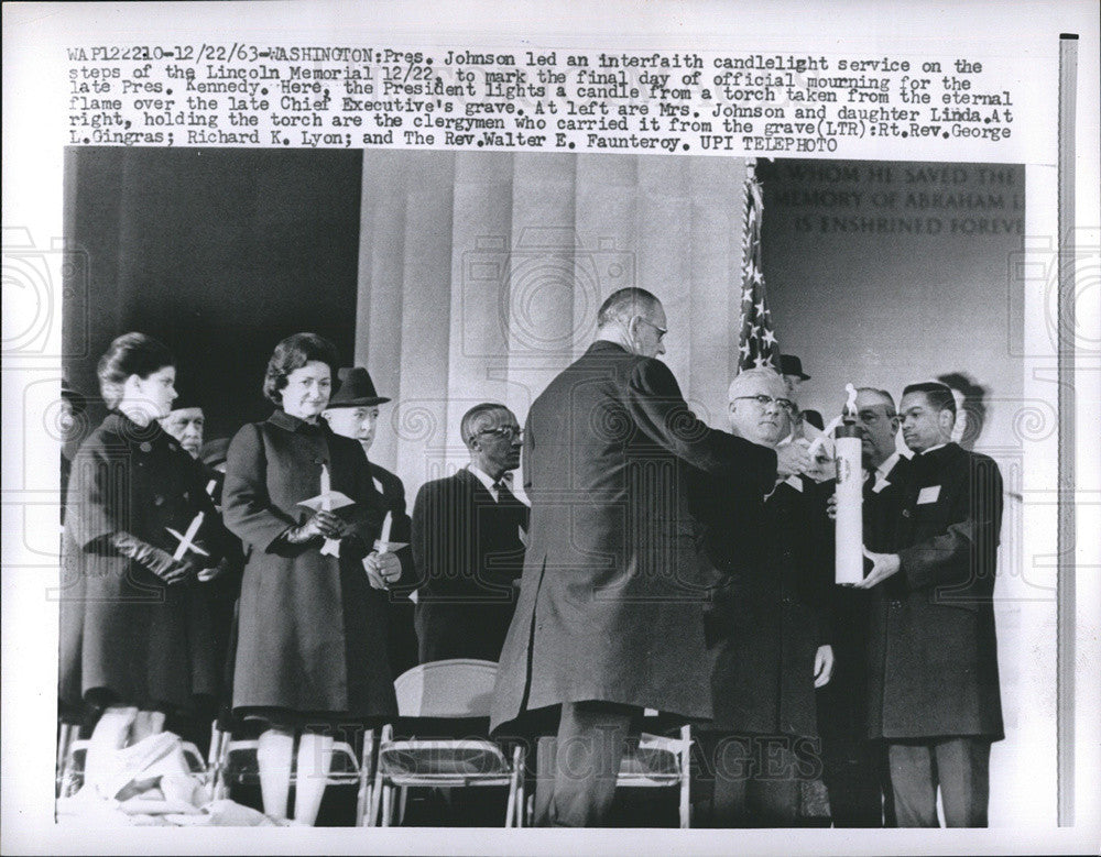 1963 Press Photo President Johnson Led Interfaith Candlelight Service - Historic Images