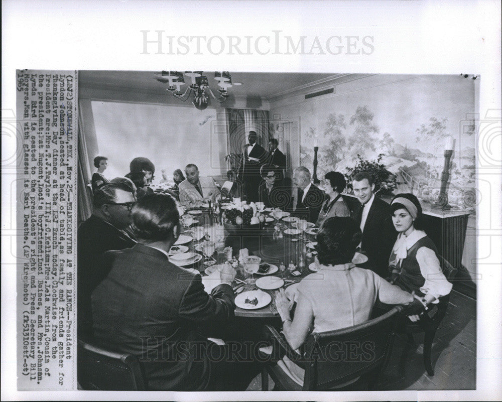 1965 Press Photo Pres Johnson Thanksgiving at Family Ranch - Historic Images