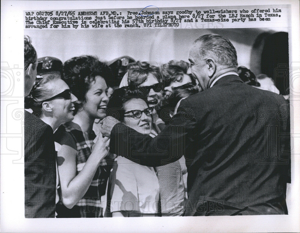 1965 Press Photo President Johnson Andrews AFB - Historic Images