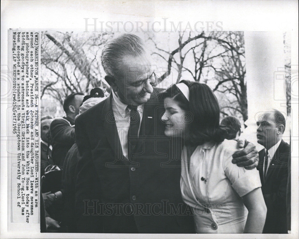 1965 Press Photo President Johnson is pictured with his daughter Luci. - Historic Images