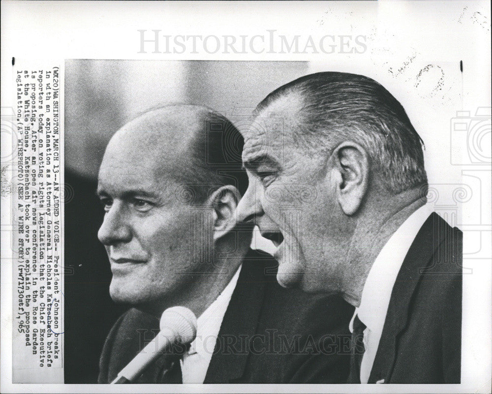 1965 Press Photo President Johnson breaks in with an explanation as attorney General Nicholas Katzen - Historic Images