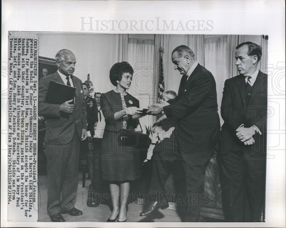 1966 Press Photo President Lyndon Johnson - Historic Images