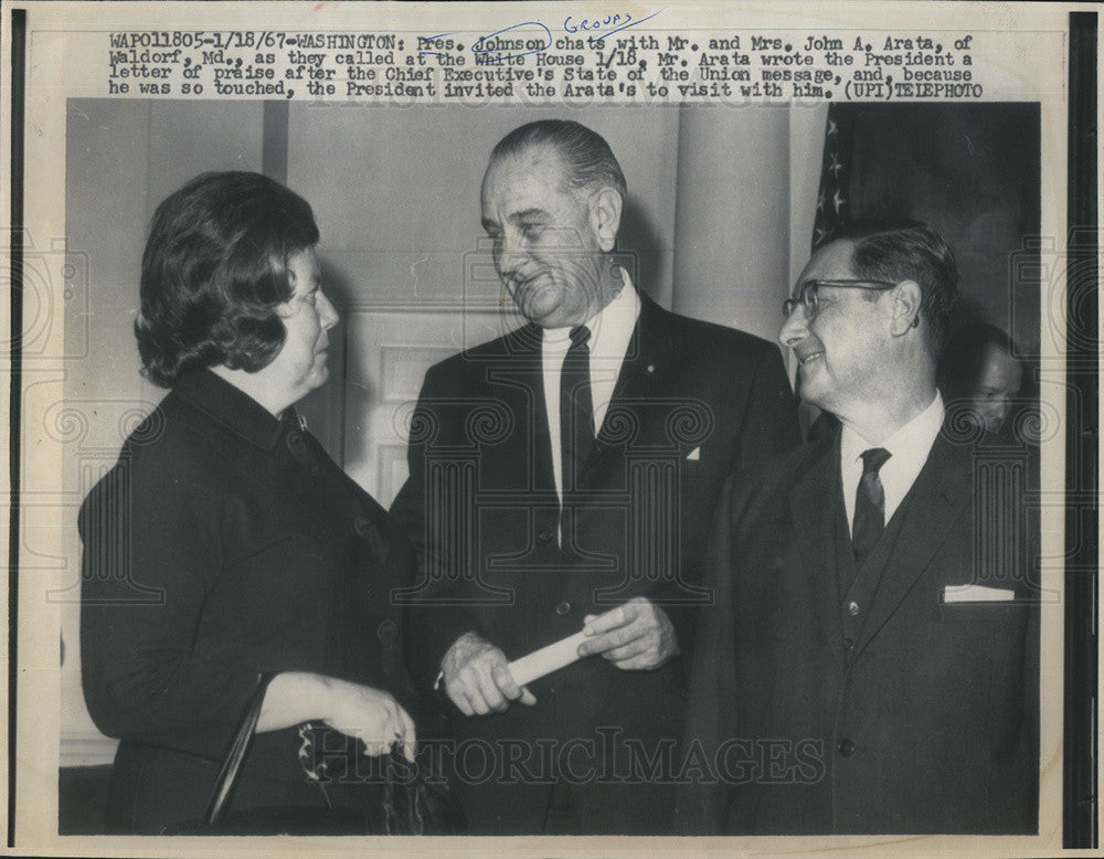 1967 Press Photo Pres. LBJ Meets Arata Couple after Reading Their Praise Letter - Historic Images