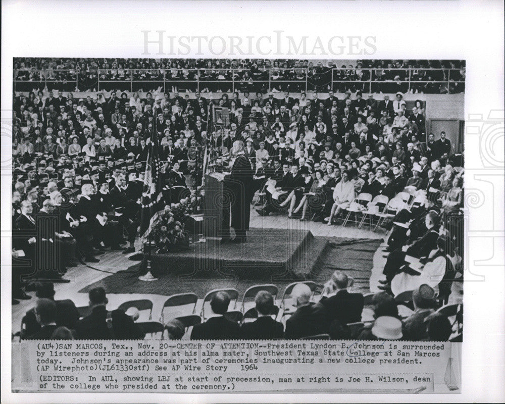 1964 Press Photo Pres.Johnson address at his Alma Mater Texas State College. - Historic Images