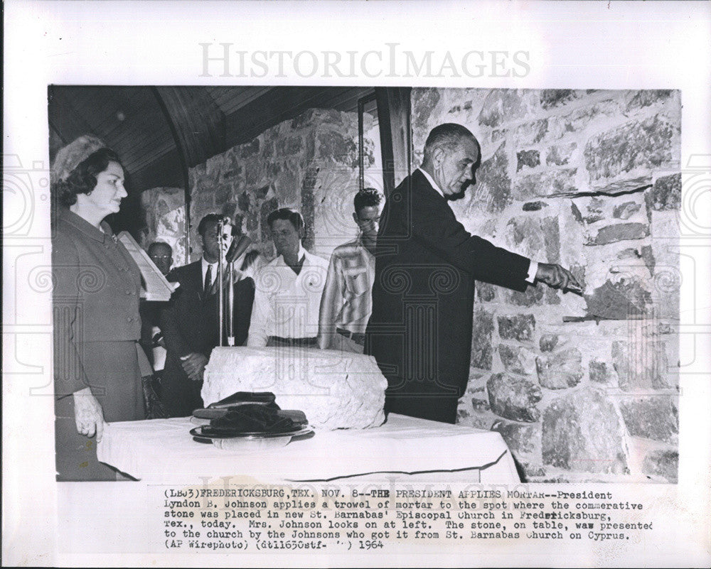 1964 Press Photo President Lyndon B. Johnson at St. Barnabas Episcopal Church - Historic Images