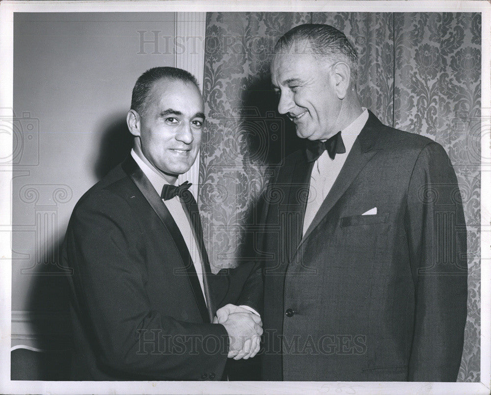 1963 Press Photo Pres.Johnson and Gov. Francis X of Bay State. - Historic Images