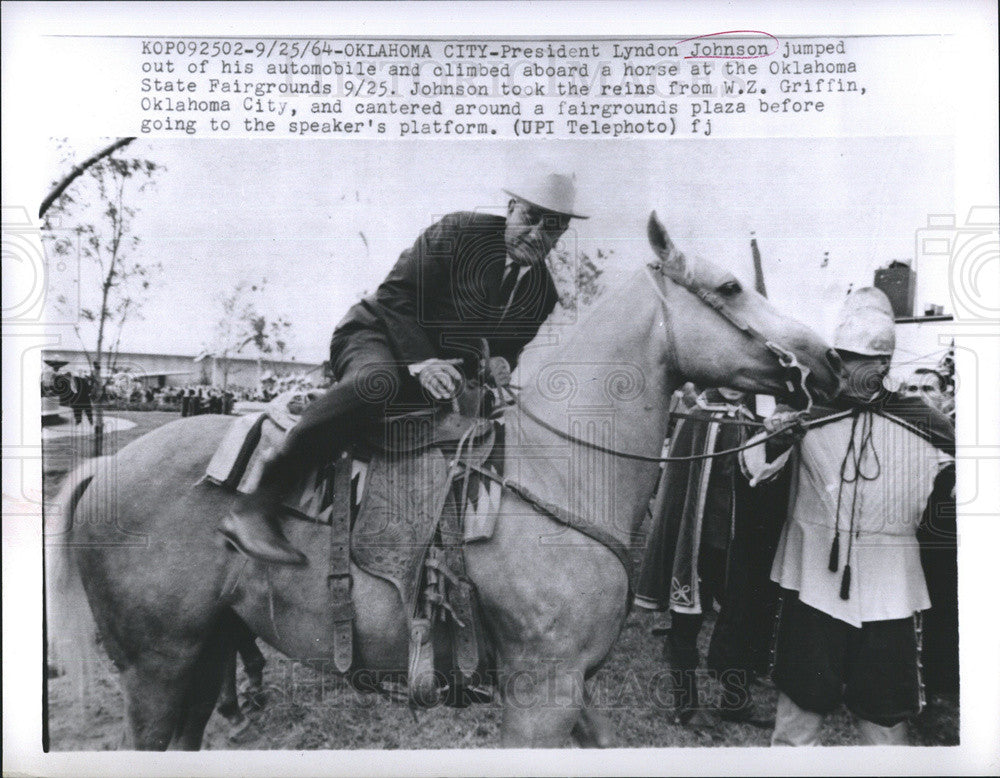 1964 Press Photo President Lyndon B. Johnson Horse Oklahoma State Fairgrounds - Historic Images