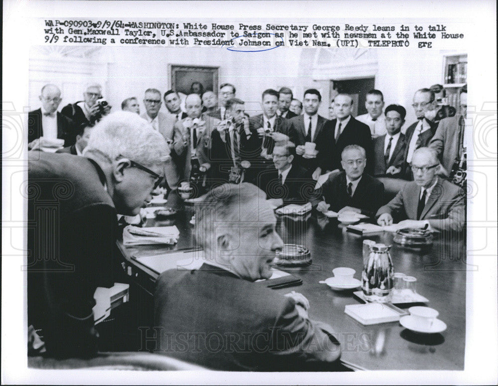 1964 Press Photo White House Press Secretary George Reedy General Maxwell Taylor - Historic Images