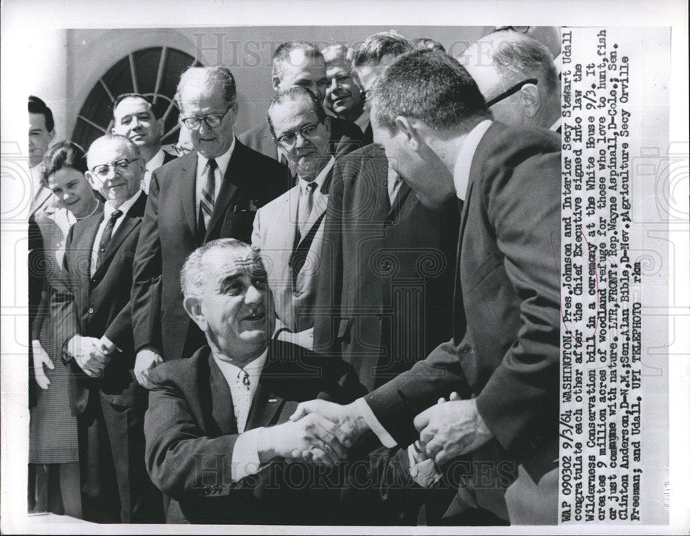 1964 Press Photo President Lyndon B. Johnson Secretary Stewart Udall Wilderness - Historic Images