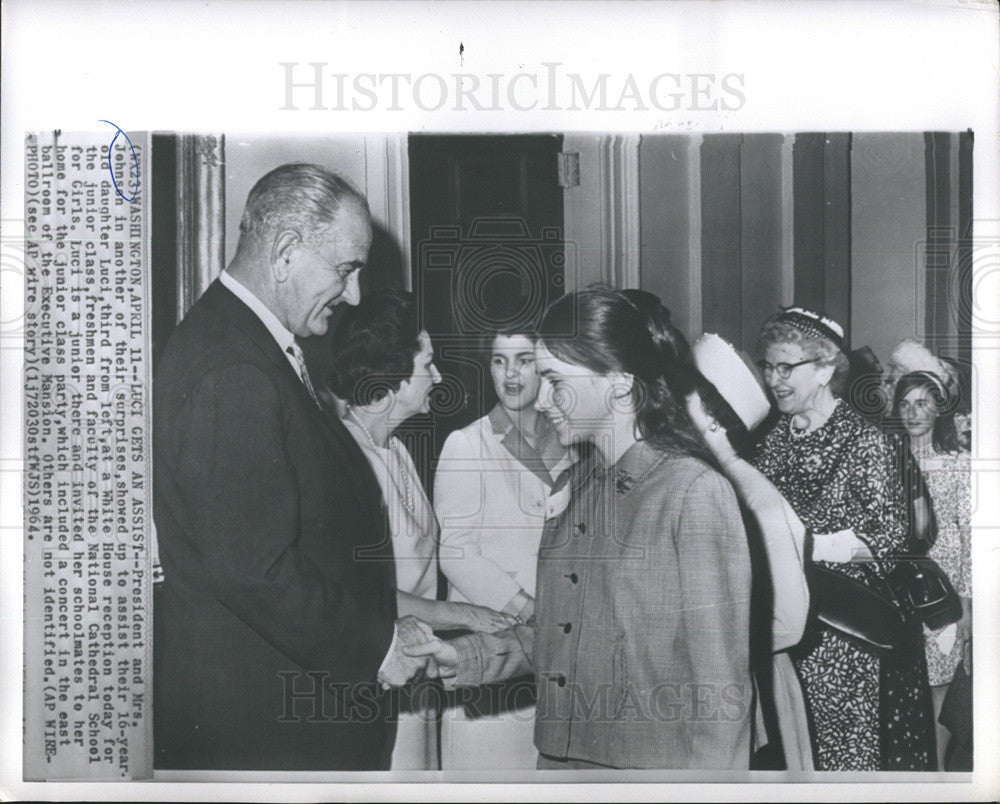 1964 Press Photo President Lyndon B. Johnson Lady Bird Luci - Historic Images