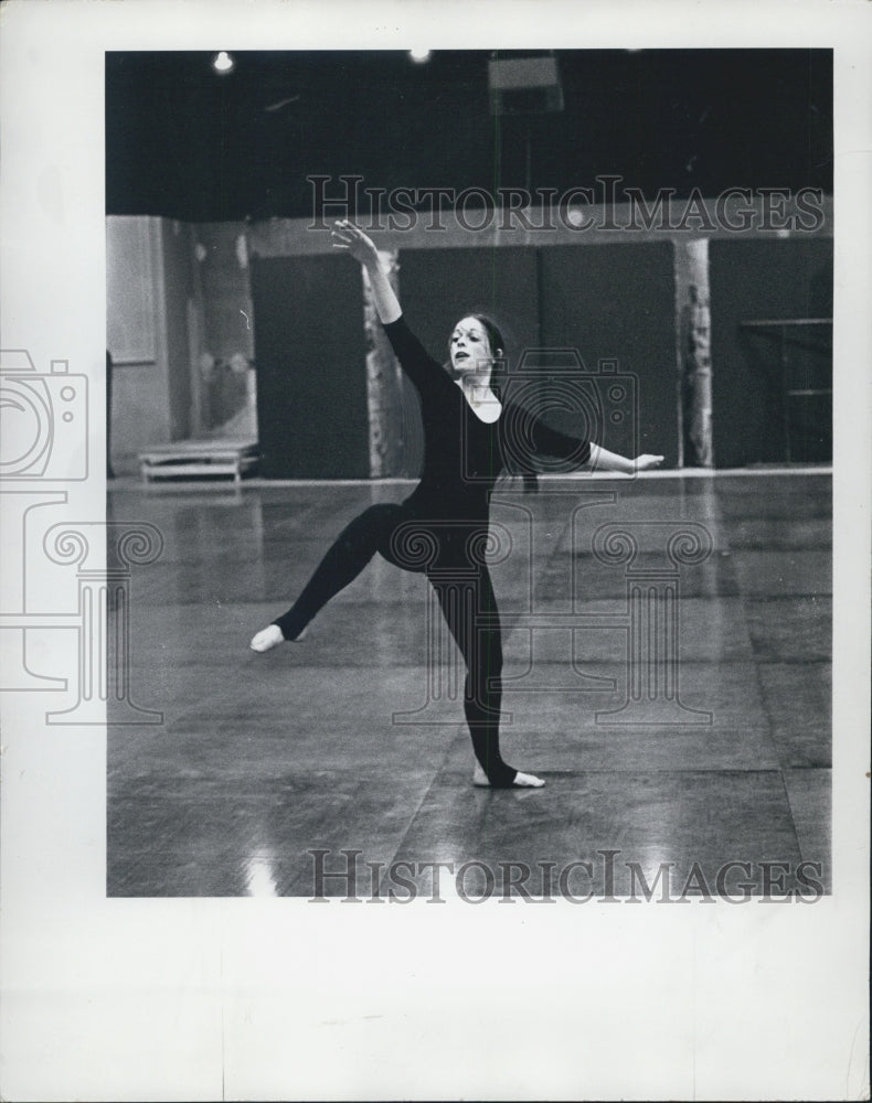 1973 The Dance Troupe Kasia Minmtch Columbia college - Historic Images