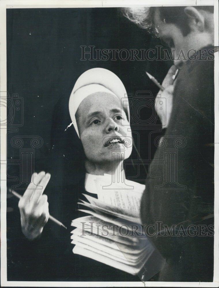 1966 Sister Marita Michenfelder of the Sisters of Loreto - Historic Images