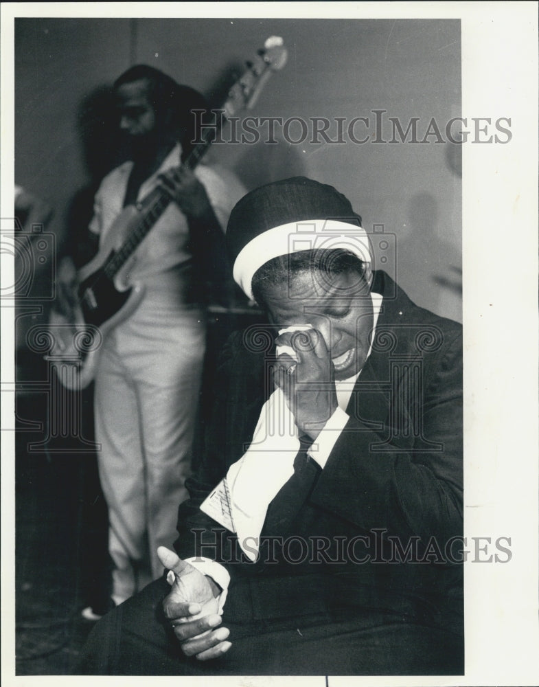 1985 Press Photo Rev. Consuella York Celebrates Birthday At Cook County Jail - Historic Images