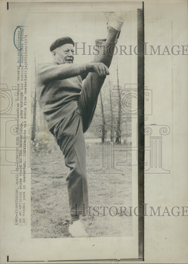 1971 Canada's Governor Roland Michener on a visit to the Netherlands - Historic Images