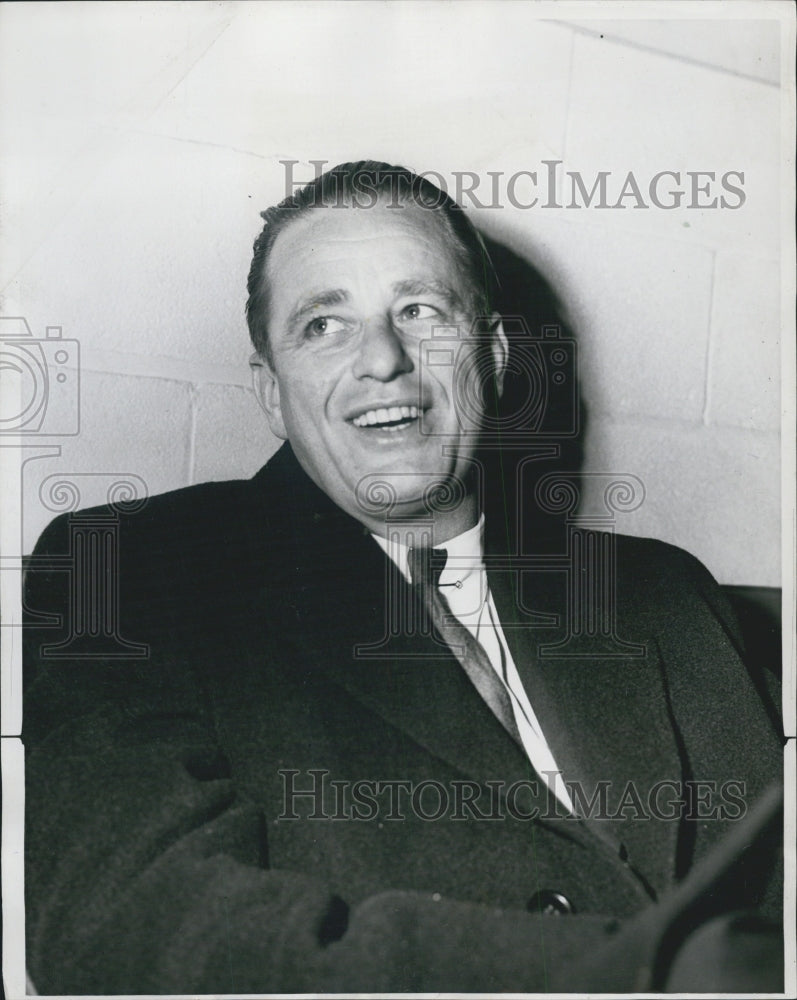 1953 Press Photo Elliott Roosevelt son of president en route to col. - RSG01025 - Historic Images