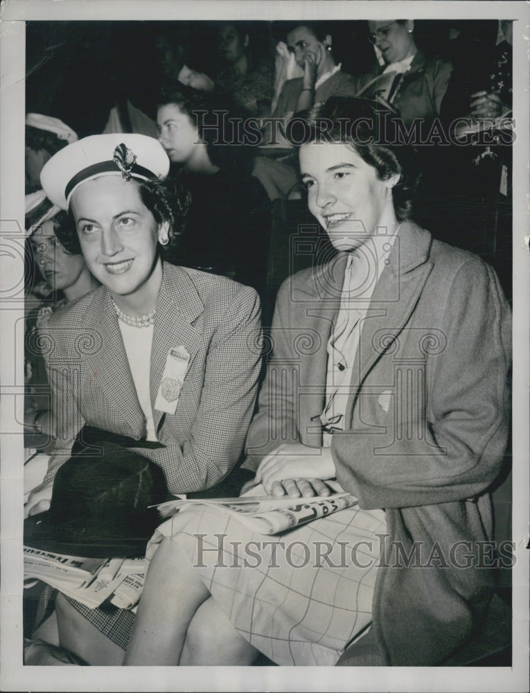 1944 Amy Roosevelt, Niece Of Eleanor Roosevelt And Mrs. John Walsh - Historic Images