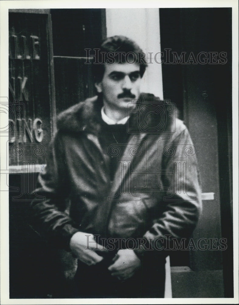 1985 Press Photo Nathan Rahani Arrested By FBI For Selling Heroin In Chicago - Historic Images