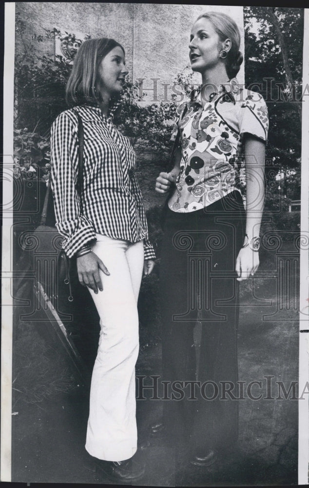 1972 Andrea Lambrecht and Sissy Ragossnig Model New Shirt Fashions - Historic Images